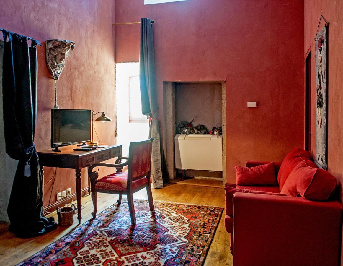 Demeure De Digoine "Chambre D'Hotes" Bourg-Saint-Andéol Exteriör bild