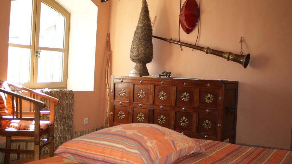 Demeure De Digoine "Chambre D'Hotes" Bourg-Saint-Andéol Exteriör bild